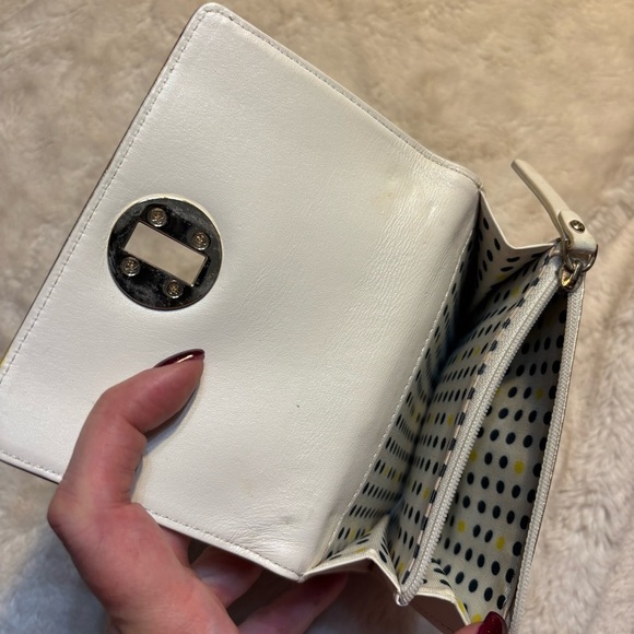 Kate Spade Clutch Wallet Gold Metallic Textured Leather Gold-tone Turnlock White - Picture 11 of 16